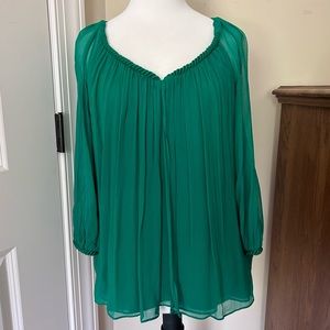 Diane von Furstenberg Kelly Green 100% Silk Flowy Blouse